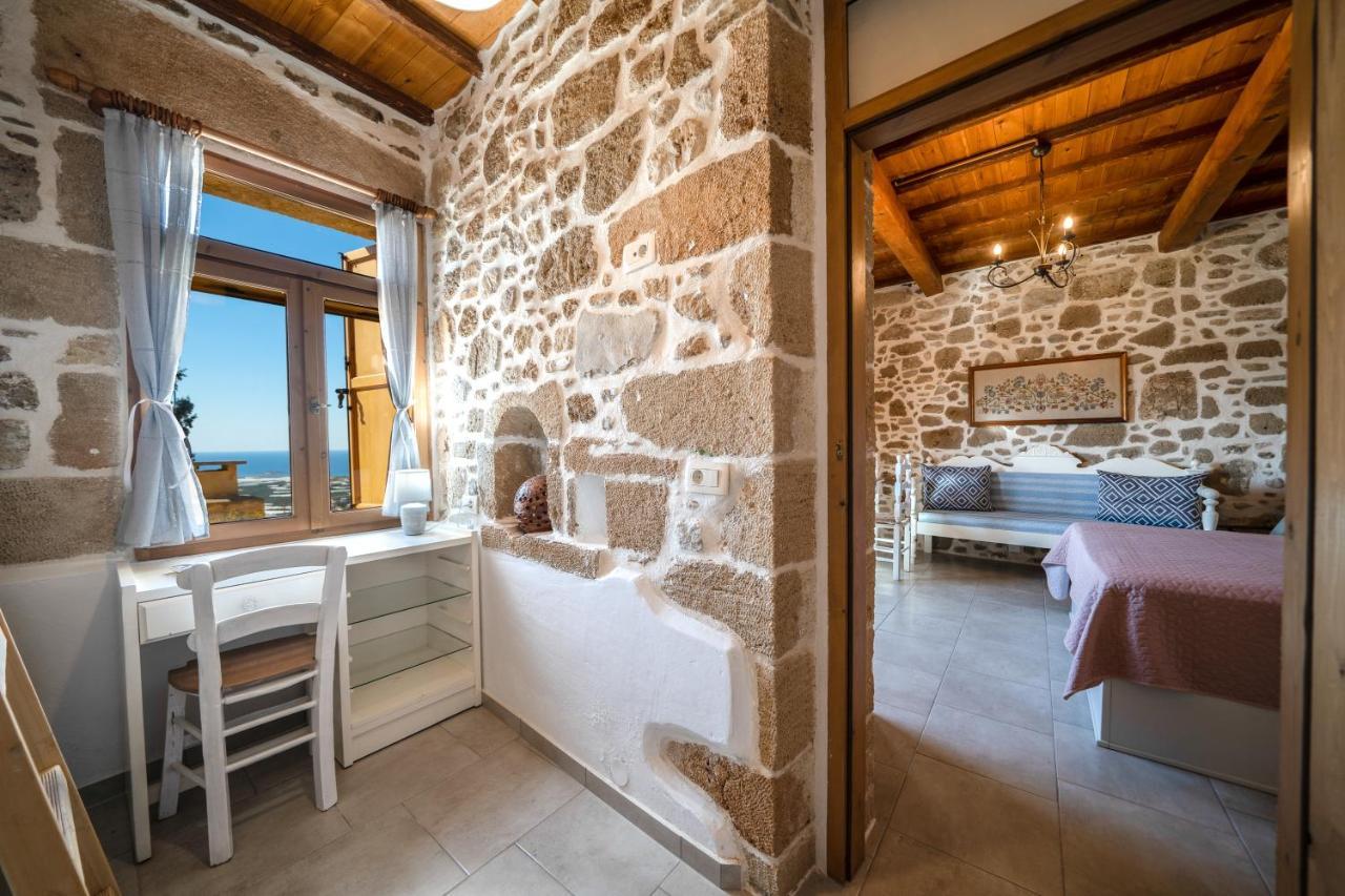 Mary'S Stone House Apartment Falasarna Exterior photo