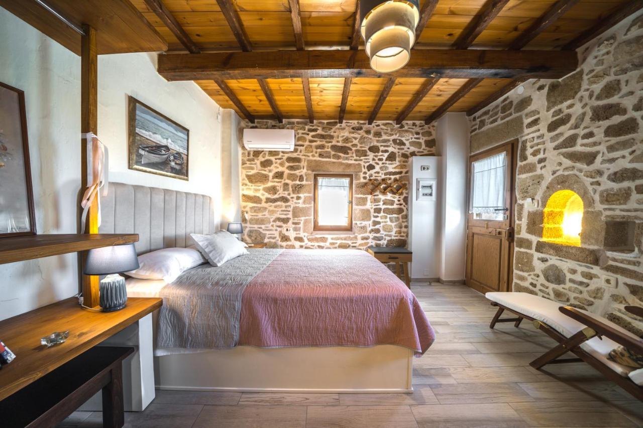 Mary'S Stone House Apartment Falasarna Exterior photo