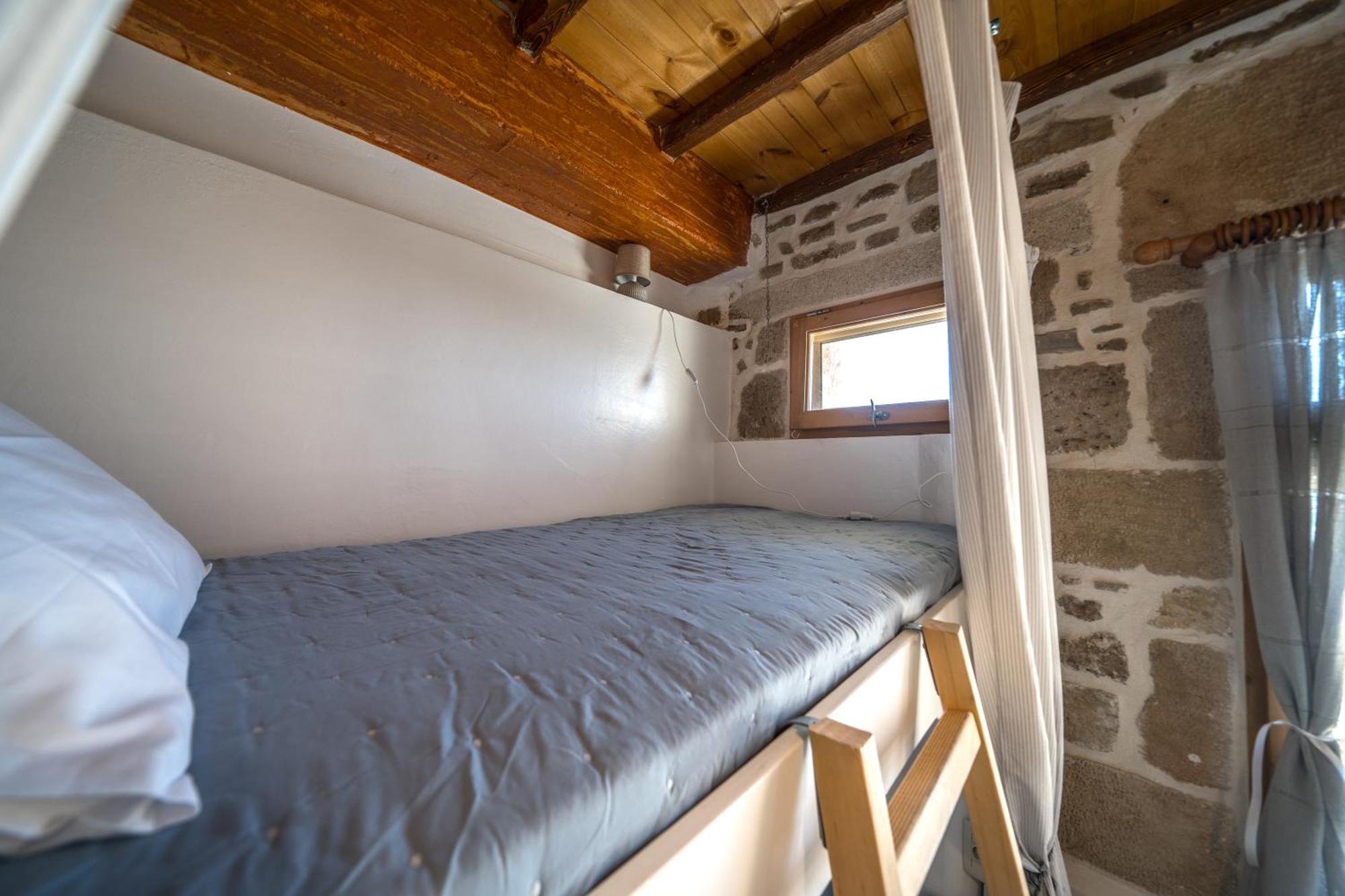 Mary'S Stone House Apartment Falasarna Room photo